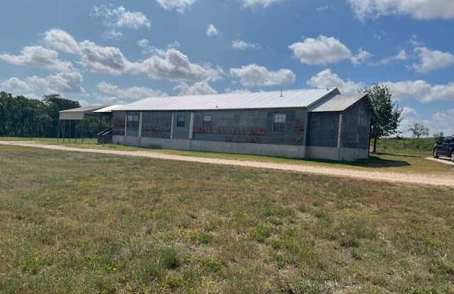 1145 FM 1977 - 1145 Farm to Market 1977, Staples, TX 78655