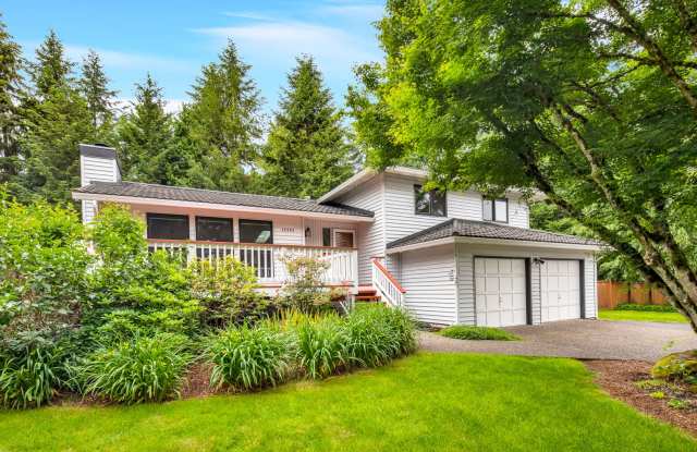 Immaculate 3 Bdrm 1.75 Bath + Bonus Room in Country Setting w/ RV Parking - Must See! photos photos