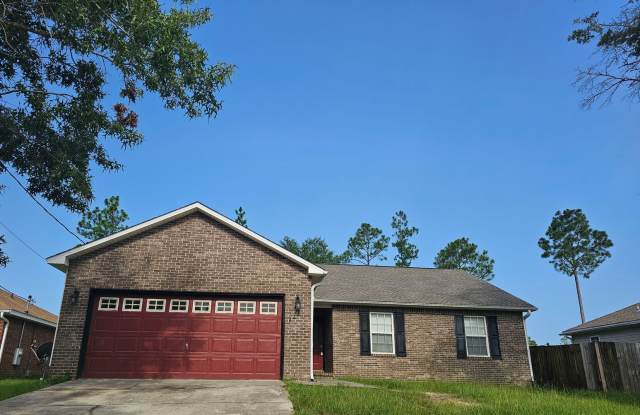 Updated 4‑Bedroom Home on a Quiet Street — 1,695 sq ft, Large Garage — Now Accepting Applications photos photos
