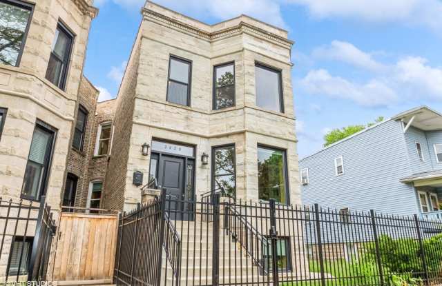 3428 W Belden Avenue photos photos