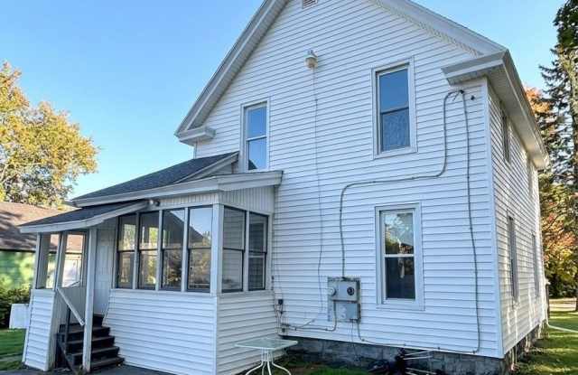Spacious 5-Bedroom, 3-Bathroom Home for Rent in Gouverneur – $1,600/Month Gallery 4
