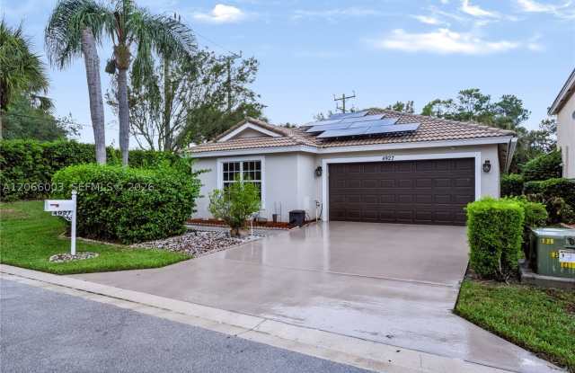 4927 Lombard Pass Dr Gallery 2