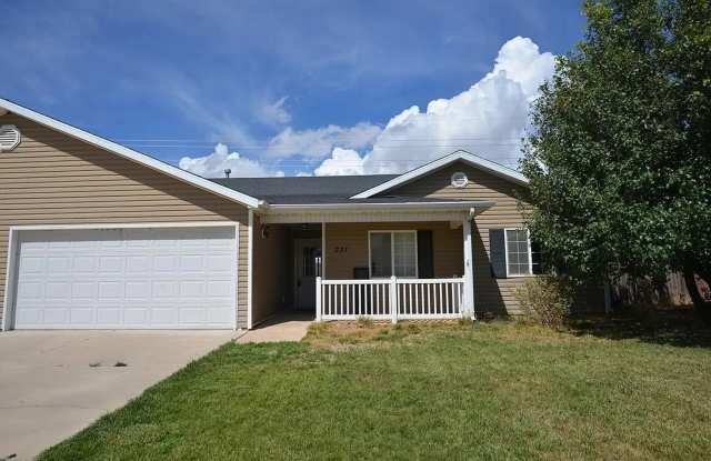 Single level Twinhome! photos photos