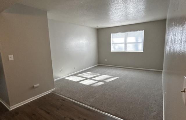 1415 W Maple Ave photos photos