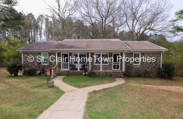 Cute Duplex Close to Pell City - 2820 Ridgeway Road, Pell City, AL 35128