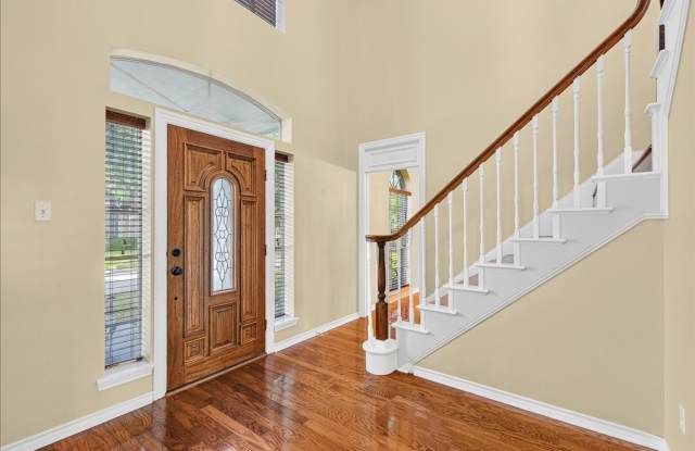7022 Dunsford Dr - 3/Bed 2.5/Bath - $3,195/month Gallery 3