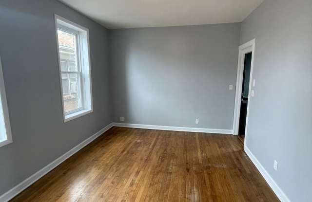 4920 West 30th Street - 2R Gallery 2