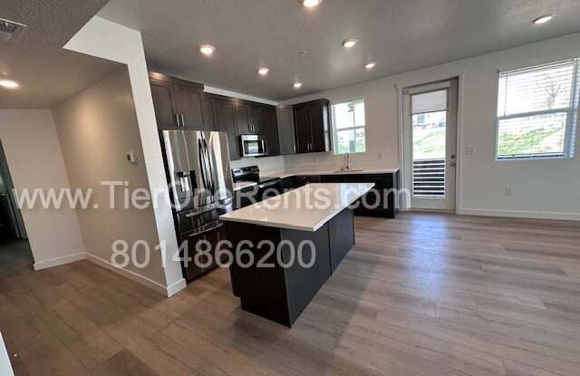 718 West Blue Magic Lane photos photos