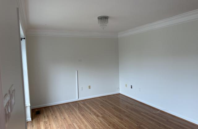 1741 Conrads Ferry Drive Gallery 3