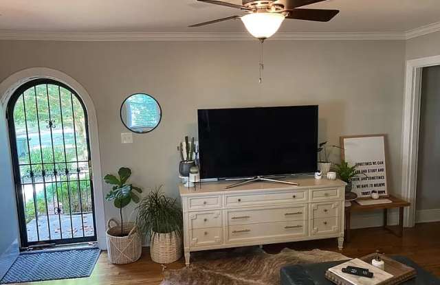 2628 Union Avenue Extended photos photos