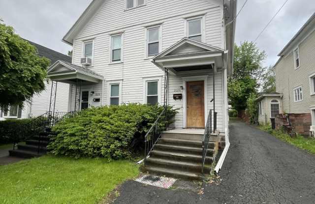 2028 Margaret Avenue photos photos