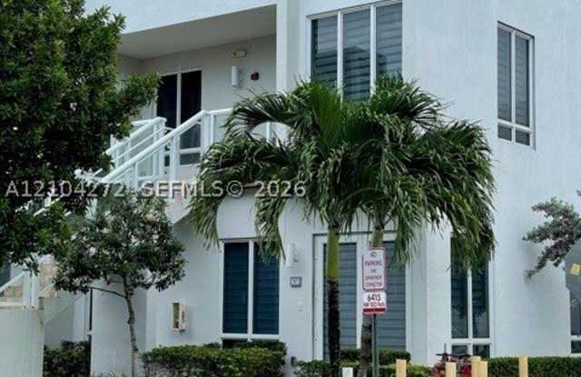 6415 NW 102nd Path Gallery 2