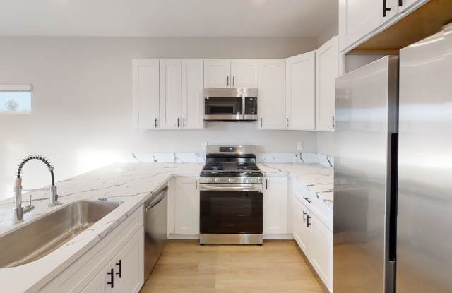 4BD/2BA on the Corner of Catoctin and Montezuma Gallery 2