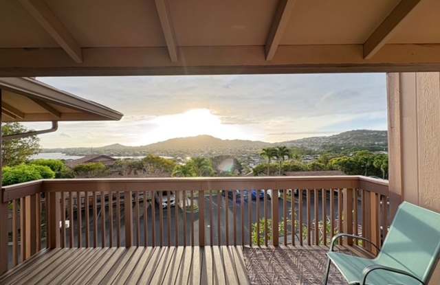 3 Bedroom, 2 Bathroom Townhouse with a Lake View! photos photos