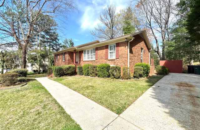 Updated 3 Bedroom Convenient to W Friendly Ave  New Garden Rd! photos photos