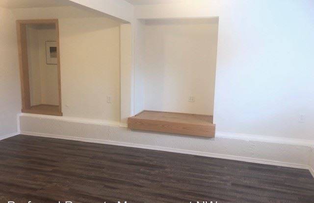 6408 76th Dr NE Mother-in-law Gallery 4
