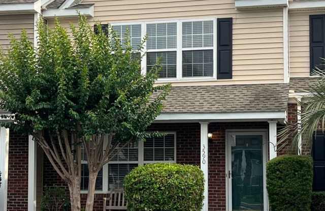 MARKET COMMON - 2 BEDROOM, 2.5 BATH Townhome photos photos