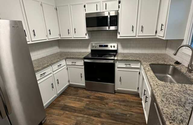 319 Devonwood Court photos photos