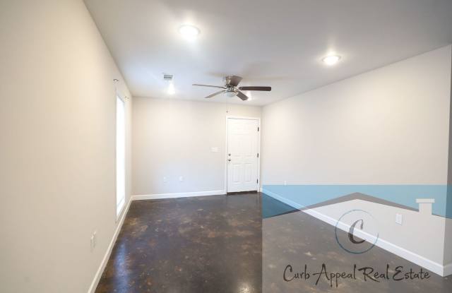 Beautiful 4 bed 2 bath home - HUD accepted!! Gallery 4