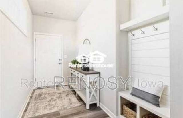 4005 NE 2nd Lane Gallery 4