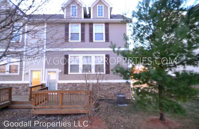 1113 Flagstone LN Gallery 3
