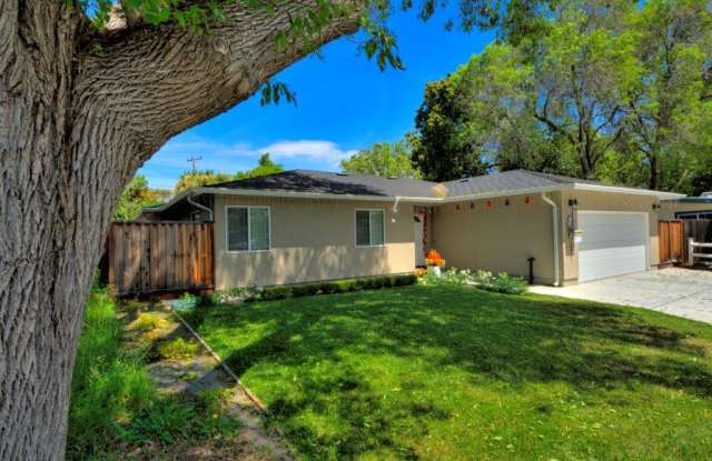 3355 Granada Ct photos photos