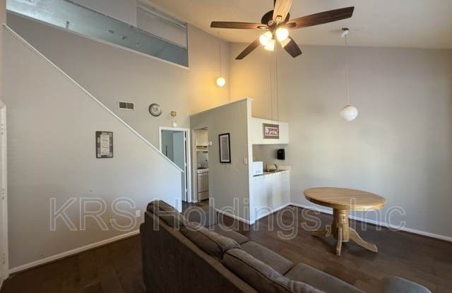 223 Pacific Dr Gallery 3