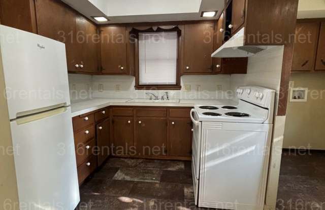 Two bed one bath available now! Gallery 4
