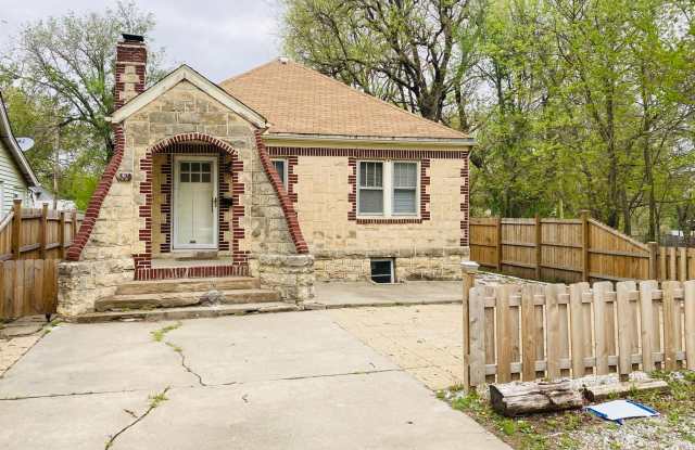 Cute Bungalow, Centrally Located photos photos Cute Bungalow, Centrally Located photos photos