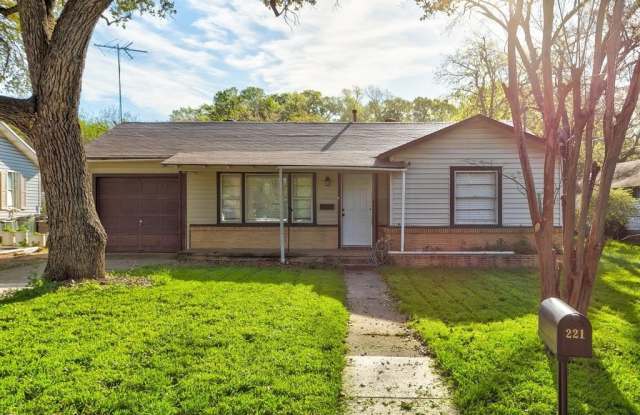 221 Westfork Drive - 221 Westfork Drive, Fort Worth, TX 76114