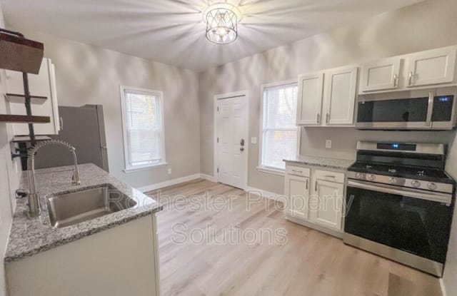 154 Leighton Avenue - 154 Leighton Avenue, Rochester, NY 14609