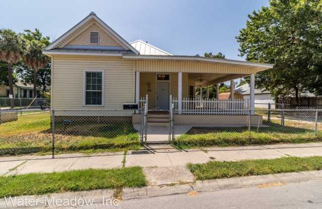 1211 South Main Avenue - 1211 South Main Avenue, San Antonio, TX 78204