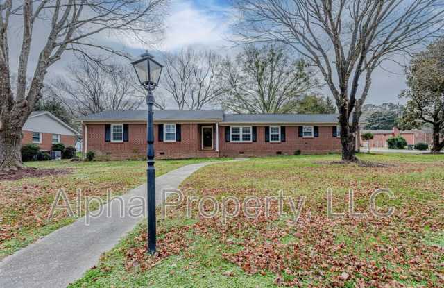 400 Fairhaven Dr photos photos