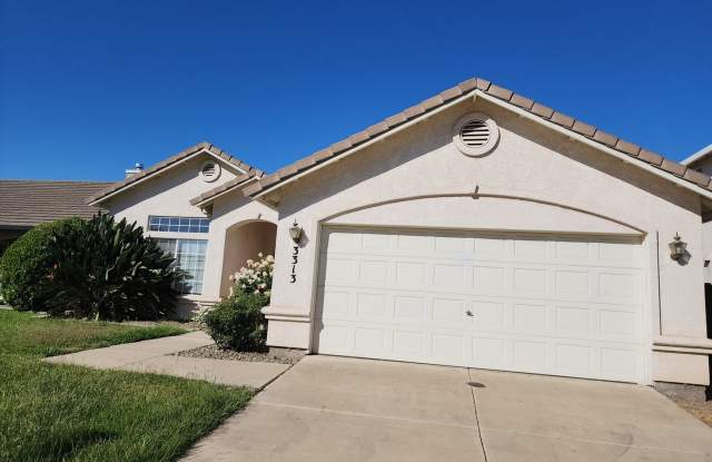 3 Bedroom 2 Bathroom - 3313 Saddle Creek Lane, Modesto, CA 95355