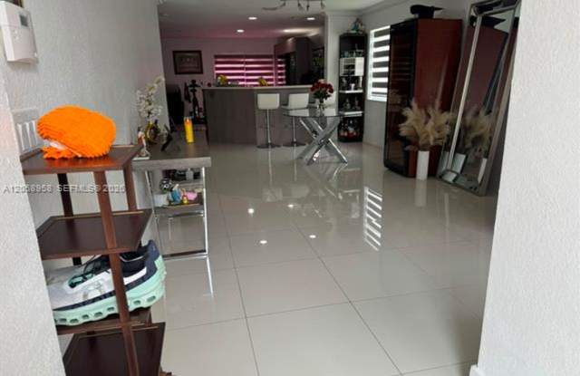 11620 NW 51st Ter th 11620, Doral, FL 33178 Gallery 4