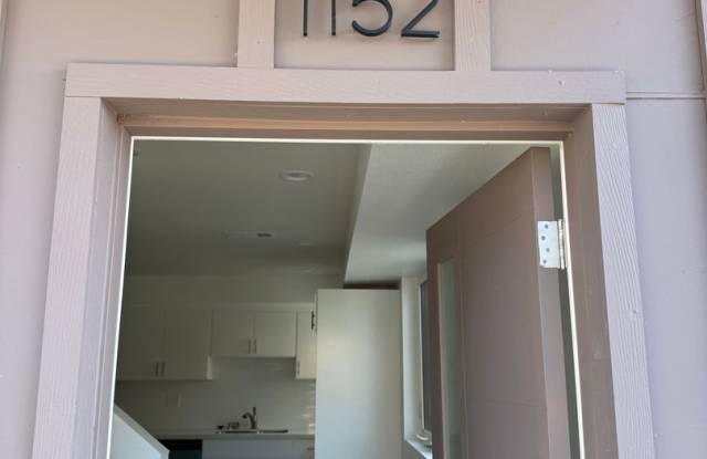 1158 W. 38th St photos photos