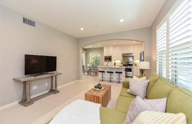 81 Kestrel Gallery 3