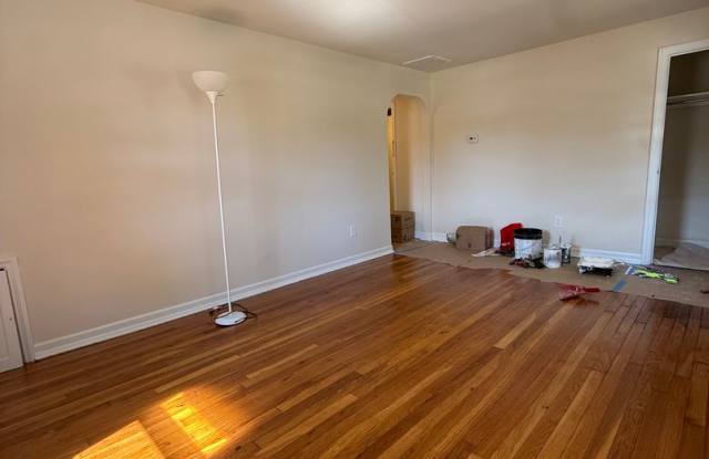 1 bedroom | 1 bath - Oaklyn, NJ - Nice Quiet Neighborhood Gallery 4