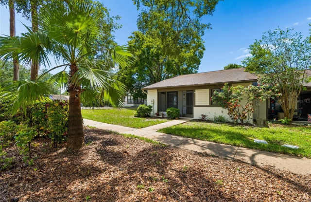 2945 GROVEWOOD BOULEVARD photos photos