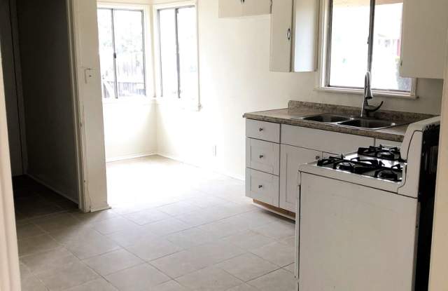 Charming 2-Bedroom Home with Pool  Spacious Backyard! MOVE IN READY - 11329 Hamlin Street, Los Angeles, CA 91606