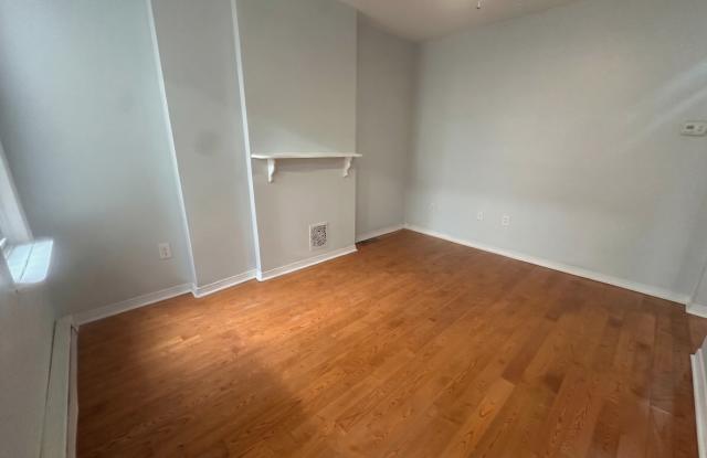 1809 Willington Street Gallery 2