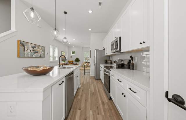Cascadia at Highland Creek photos photos