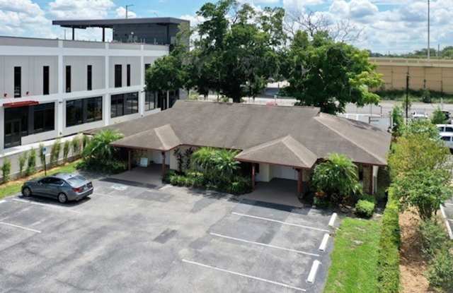 Commercial Property in Fantastic Casselberry Location! - 2909 Lakeview Drive, Casselberry, FL 32730