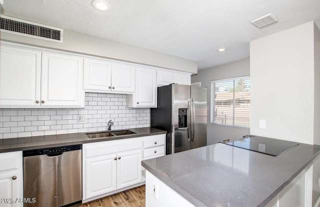 8702 E Bonnie Rose Avenue Gallery 1