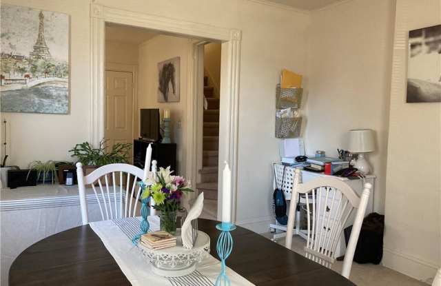 13 Prairie Avenue Gallery 4