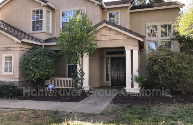 3014 Carmelo Ln - 3014 Carmelo Lane, Davis, CA 95618