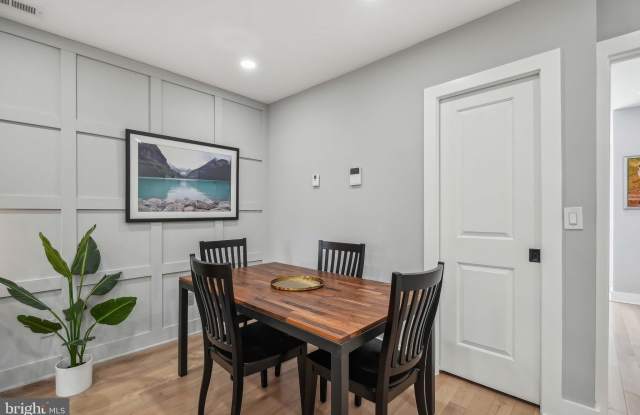 1404 HOLBROOK STREET NE photos photos
