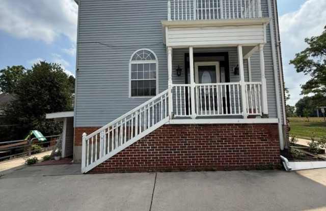 3001 PRESTON Avenue Gallery 3