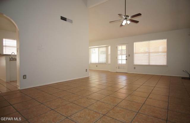 14006 GLENOSA Drive Gallery 2
