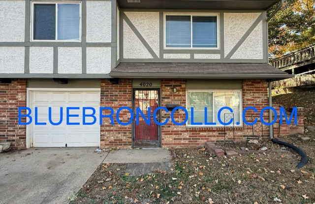 Newly renovated 2 bedroom with fresh paint and new flooring! photos photos